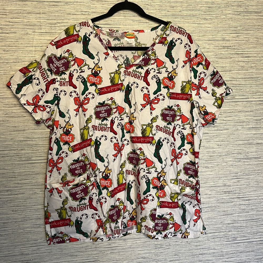 Women's Scrub Top Size 2XL Grinch Christmas V-Neck  Dr. Seuss (603)